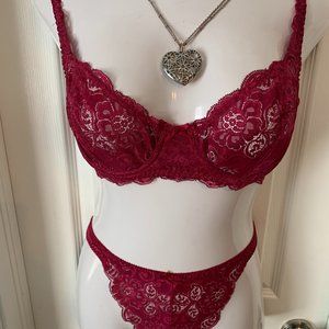 Vintage 90's Victoria's Secret Bra and Thong Panty set